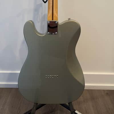 Fender Blacktop Baritone Telecaster 2012 - 2014 - Ghost Silver image 6