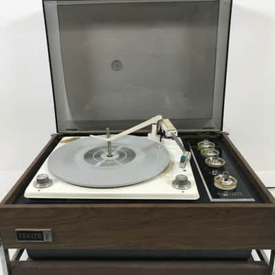 VINTAGE Zenith Solid State Turntable Record Player Circle Of Sound image 1