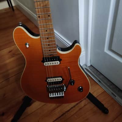 1999 Peavey EVH Wolfgang USA Amber image 5