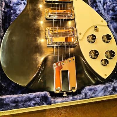 Rickenbacker 350V63 Liverpool JETGLO Ex Demo image 2