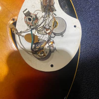 Mosrite Celebrity Sunburst 1970s image 13