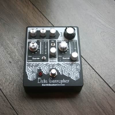 EarthQuaker Devices Data Corrupter Modulated Monophonic PLL Harmonizer image 1
