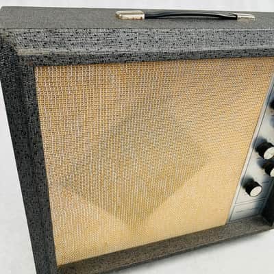 Silvertone Model 1482 1x12" Combo Amplifier 1960s - Gray image 3