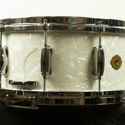 Slingerland Conway 6.5x14 White Marine Pearl Radio King Snare Drum image 8