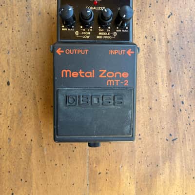 Boss MT-2 Metal Zone (Silver Label) 1991 - Present - Black electric guitar metal distortion effect pedal image 2