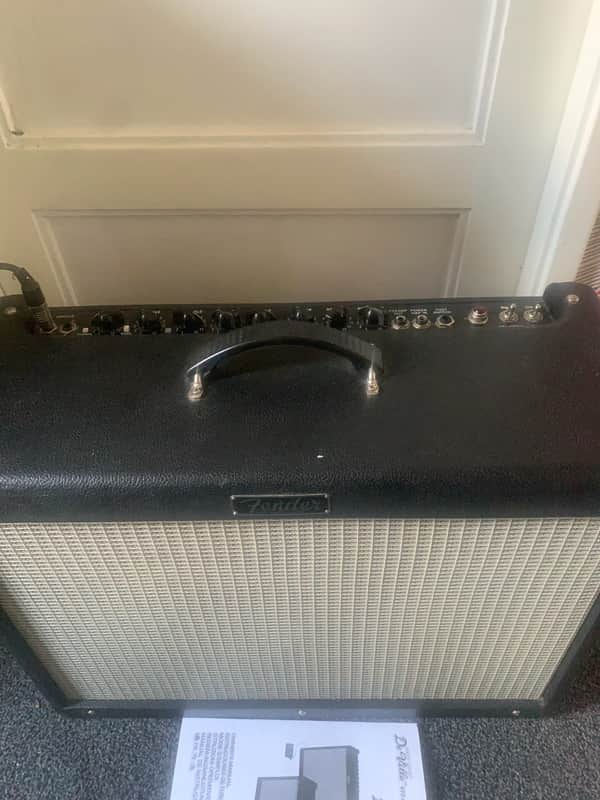 Fender Hot Rod Deluxe 3-Channel 40-Watt 1x12" Guitar Combo 2002 - 2010 - Black image 1