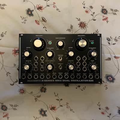 Macbeth X-Series MK II Dual Oscillator - Black image 1