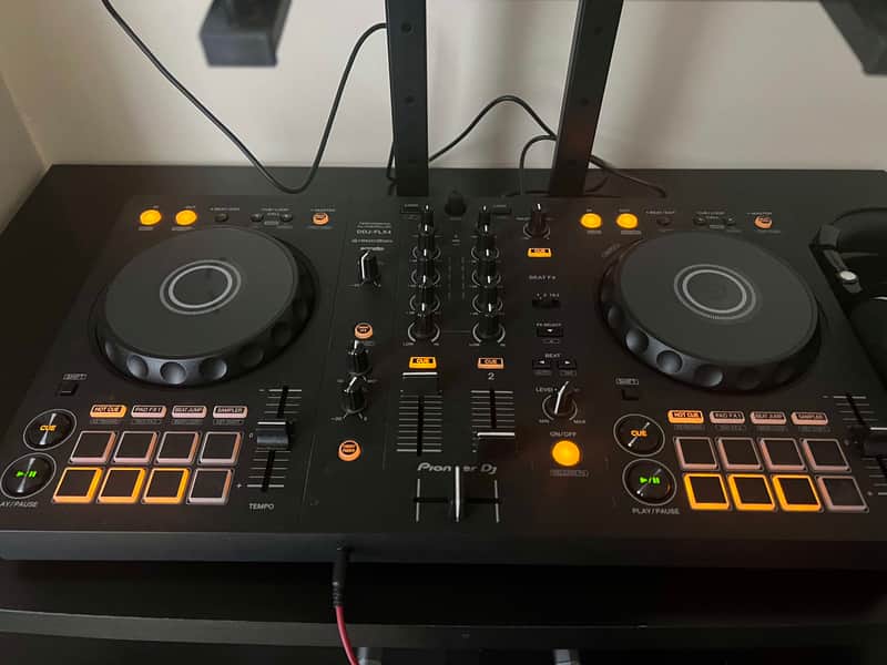 Pioneer DDJ-FLX4 2-Channel DJ Controller + Case + Laptop Stand + RCA to 1/4 10 feet cable + Headphones image 1