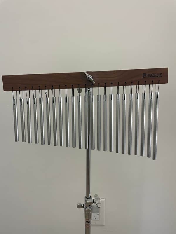 TreeWorks Compact Medium Single Row 23 Bar Classic Chimes 2010s - Silver