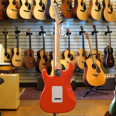 Squier Limited Edition Squier Sonic Stratocaster Electric Guitar Fiesta Red image 6