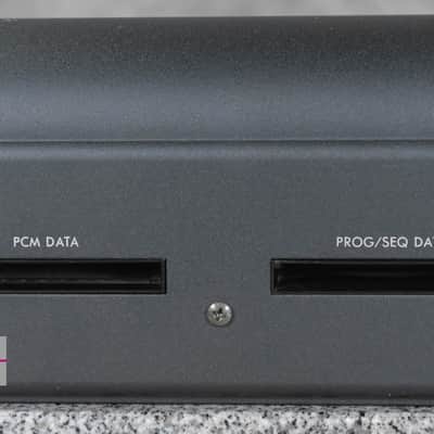 KORG 01/W FD Music Workstation Synthesizer in Very Good Condition image 12