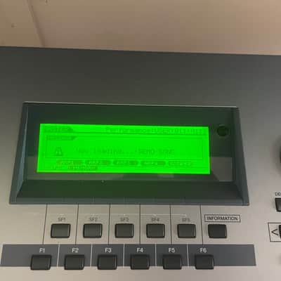 Yamaha Motif ES 8 Production Synthesizer 2000s - Gray image 5