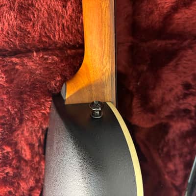 Ovation Tenor Electric / Acoustic Cutaway Ukulele UAE-148 Natural Spruce W/ Premium Hard Case image 9