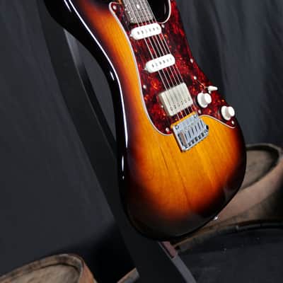 Patrick James Eggle 96 Vintage - 3 Tone Sunburst image 3