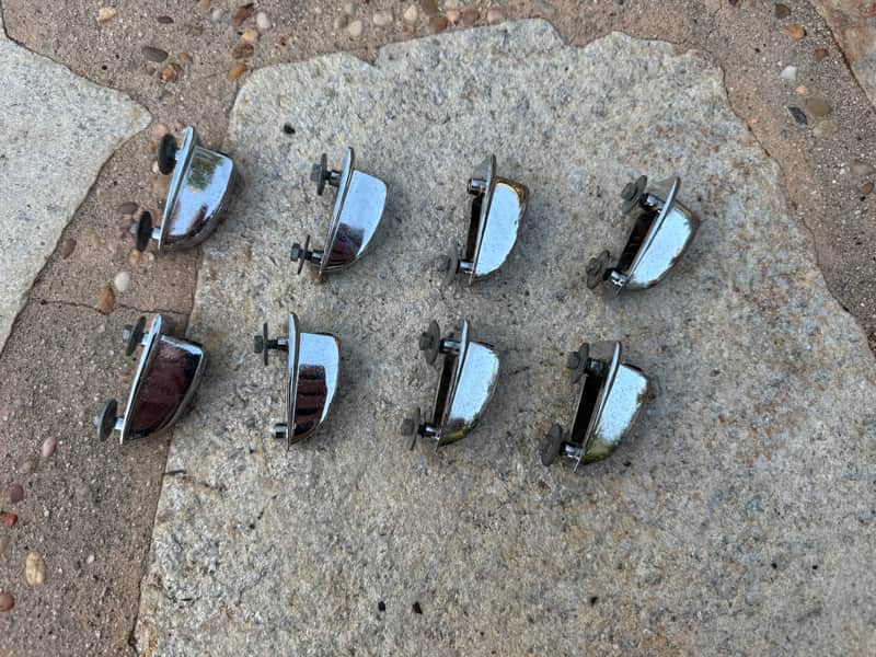Ludwig Vintage Ludwig Classic 70's Small Tom Lugs - EIGHT PACK