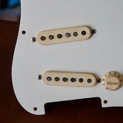Immagine Fender Big Dipper John Mayer Signature JM SSS Loaded Guard Aged White - 4