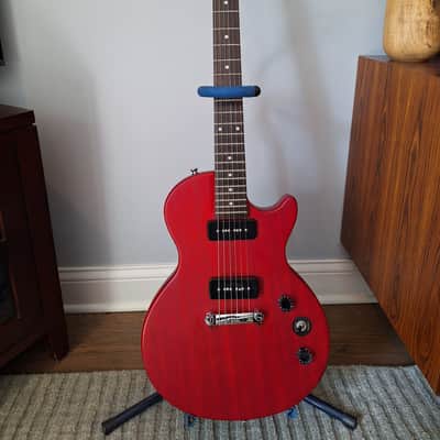 Epiphone Les Paul Special P-90 electric guitar in worn cherry image 2