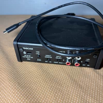TASCAM US-1X2HR High Resolution USB Audio Interface 2020 - Present - Black / Red image 2