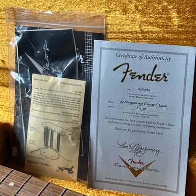 2014 Fender Custom Shop 1964 Stratocaster Shoreline Gold Flamed Maple Neck Closet Classic image 3