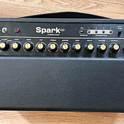 Positive Grid Spark 40 40-Watt 2x4" Modeling Guitar Combo Black with Carry Bag - Mint image 2