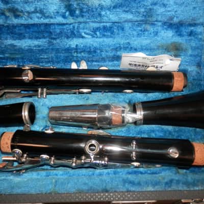 Bundy Resonite Bb Student Clarinet with case and mouthpiece Recently Serviced image 4