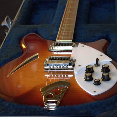 Rickenbacker 360 1983 - cherry sunburst image 4