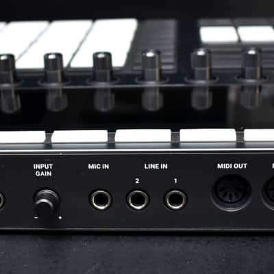 Native Instruments Maschine+ Standalone Production and Performance Instrument image 6