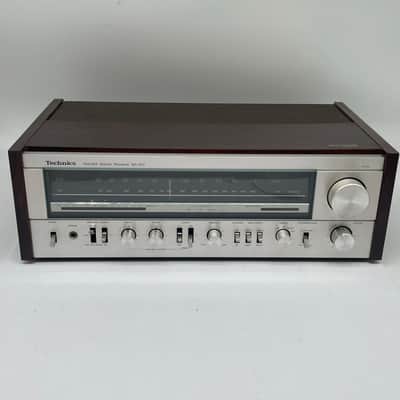 Technics SA-401 Vintage FM/AM Stereo Receiver 1980 Silver Face Wood Grain image 1