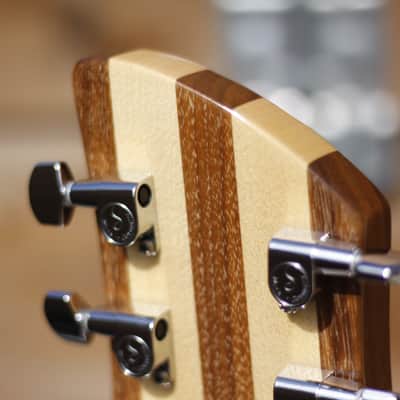 Rickenbacker 330 24-fret 2007 - Mapleglow image 11