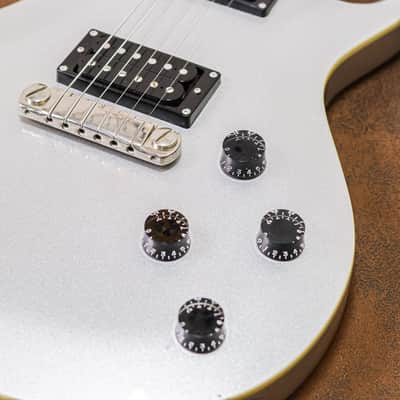PRS SE Mark Tremonti | Metallic Silver image 3