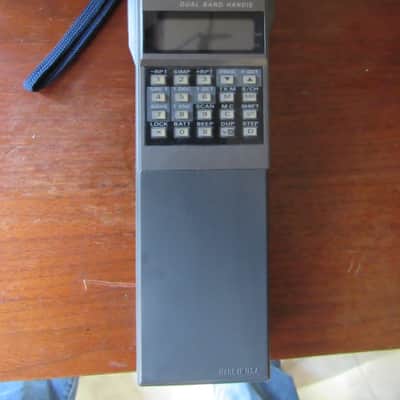 Yaesu FT 727R dual band hand held receiver with charger image 1