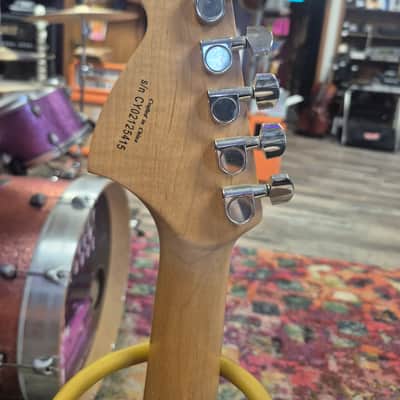 Squier Affinity stratocaster 20th anniversary 2002 - Gold sparkle image 17