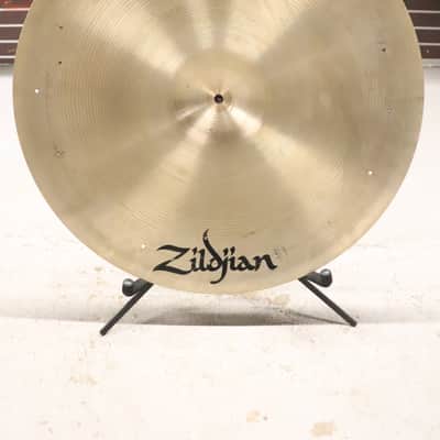 Zildjian 24" A. Avedis Medium Sizzle Ride Cymbal Vintage 1980's image 10