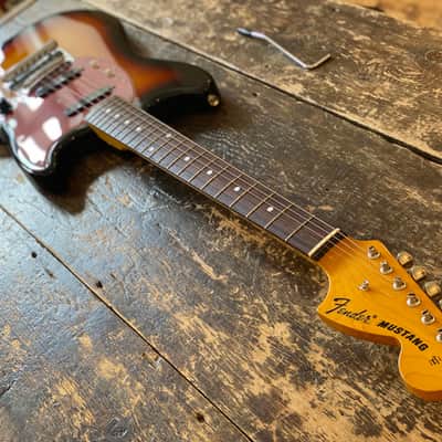 Fender 1969 Reissue Mustang Three Tone Sunburst MIJ Japan 2002 w/ Hardcase image 10