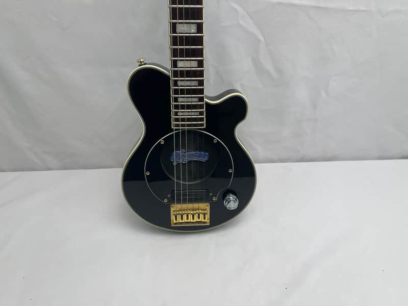 Pignose PGG-259-BK Basswood Body Bolt-On Maple Neck Mini/Travel Built-In Amp 6-String Electric Guitar w/Gig Bag image 1