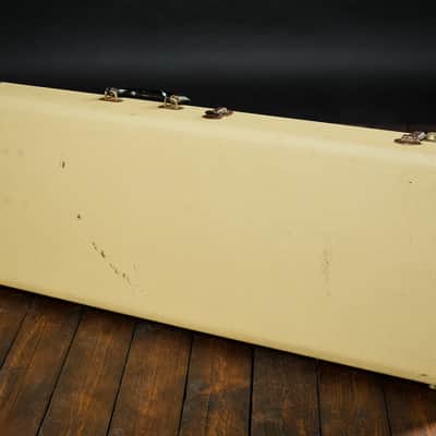 Fender STRATOCASTER 1963 - 3 TONE SUNBURST image 10