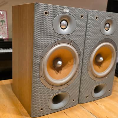 B&W DM601 S3 Bookshelf Speakers - Enjoyed & Sound Amazing - Pair image 3