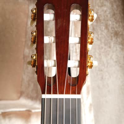Yamaha GC22S All Solid Classical Nylon-String Acoustic Guitar Pre-Owned image 3