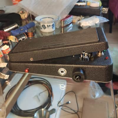 Dunlop GCB95FW Cry Baby Fuzz Wah image 2