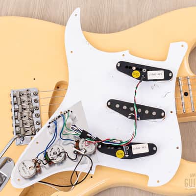 2001 Fender Yngwie Malmsteen Stratocaster ST71-140YM Yellow White, Near-Mint w/ Tweed Case & Hangtag, Japan image 19