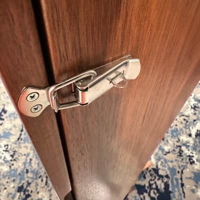 Acoustic Remedy ClimaCase - Triangle Floor Case with UV Filtering Glass 2015 - Walnut image 2