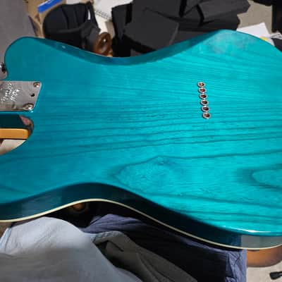 Fender American Deluxe Telecaster with Rosewood Fretboard 1999 - 2003 - Teal Green Transparent image 3