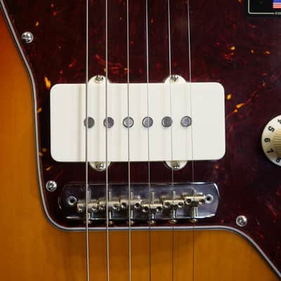 Fender American Vintage II 1966 Jazzmaster - 3-Colour Sunburst image 8