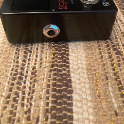 KLIQ Music Gear Tiny Tune Pro Stage Tuner Pedal - Black image 3