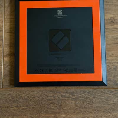Novation Launchpad Mini MKIII Pad Controller 2019 - Present - Black image 7
