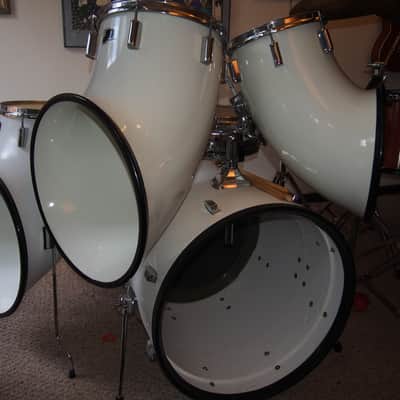 North 4 Piece Set 1969 Fiberglass.  MINT. Collectible. Awesome Sound. Head sizes 22, 14, 12, 10"HUGE image 5