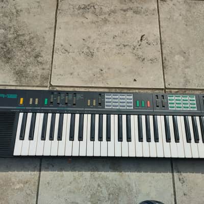 Circuit Bent Yamaha PSR 12 ADHD Mods