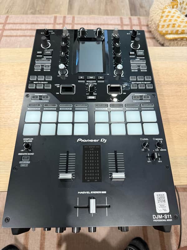 Pioneer DJM-S11 2-Channel DJ Mixer 2020 - Present - Black image 1