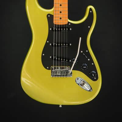 Fender American Ultra II Stratocaster Pre-Owned image 3