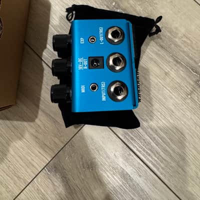 Jackson Audio New Wave 2023 - Present - Blue image 5